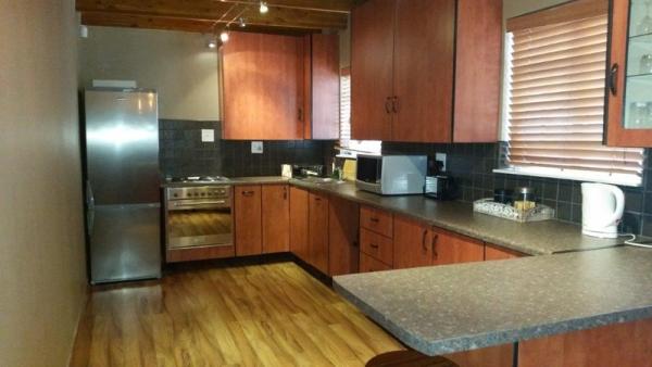 Room image 1