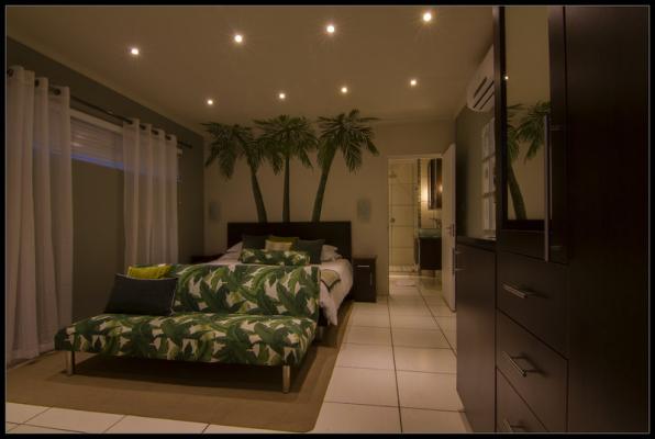 Room image 34