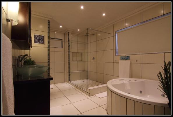 Room image 43