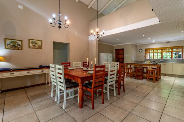 Room image 3