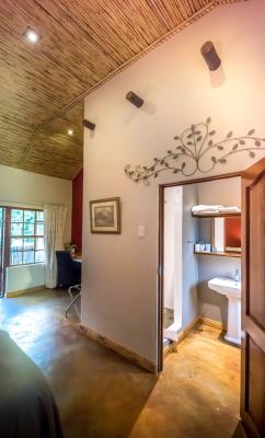 Room image 1