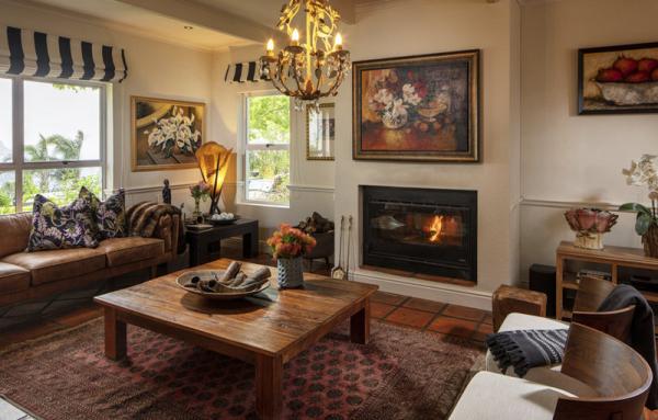 Guest House Lounge