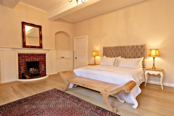 French Antique Room
