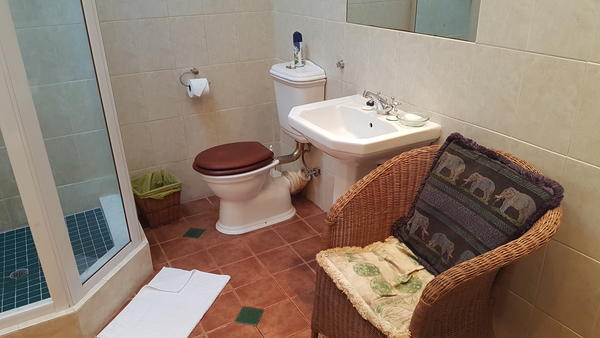 Room image 3
