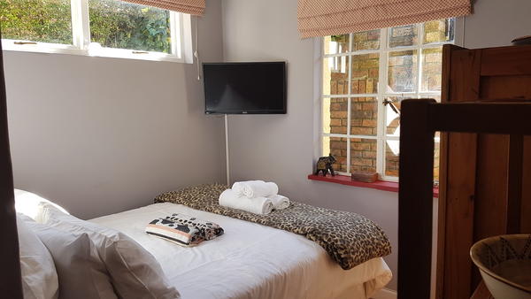 Room image 7