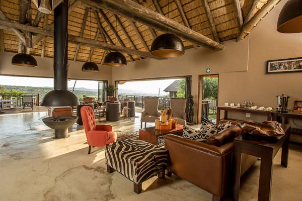 Umzolozolo Private Safari Lodge
