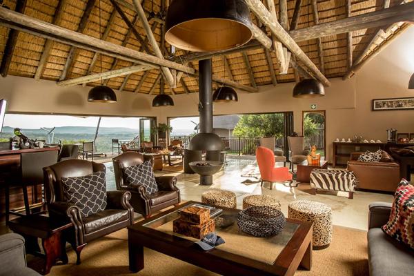 Umzolozolo Private Safari Lodge