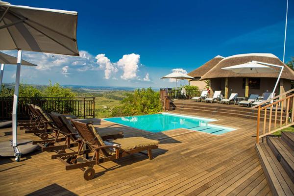 Umzolozolo Private Safari Lodge