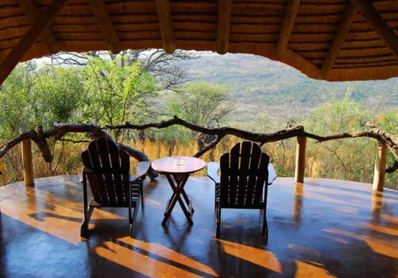 Umzolozolo Private Safari Lodge