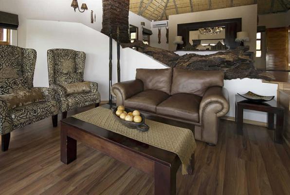 Umzolozolo Private Safari Lodge