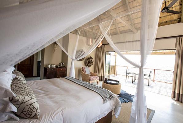 Umzolozolo Private Safari Lodge