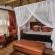 Umzolozolo Private Safari Lodge