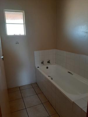Room image 3