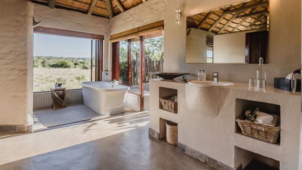 Hlosi Game Lodge