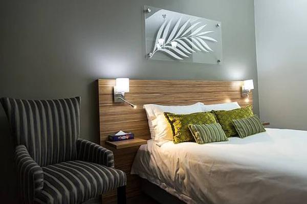 Palm Lodge