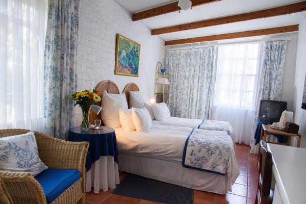 Howards End Manor B&B - 134311