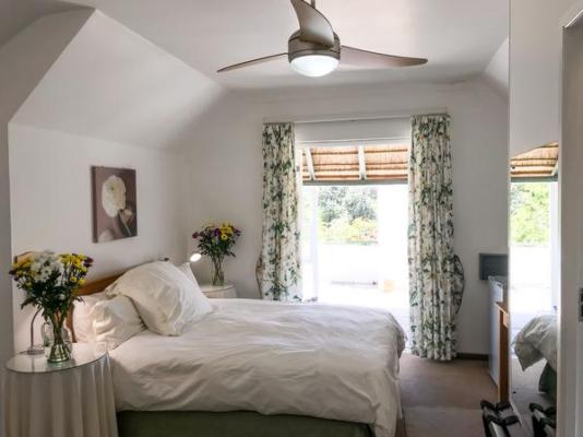 Room image 6