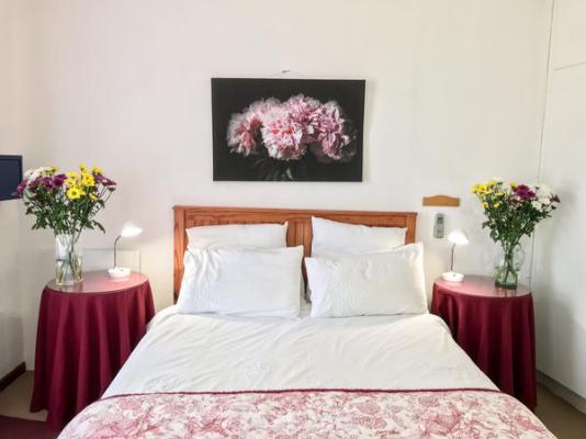 Howards End Manor B&B - 134317