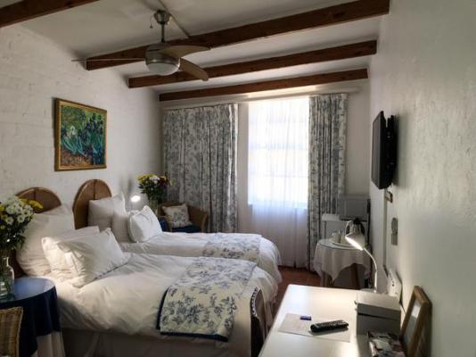 Room image 6