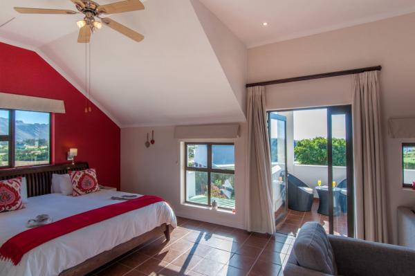 Room image 7