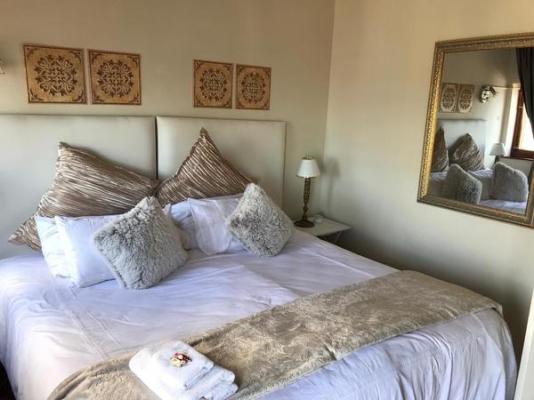 Room image 7
