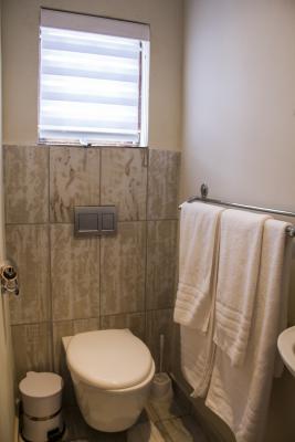 Room image 15