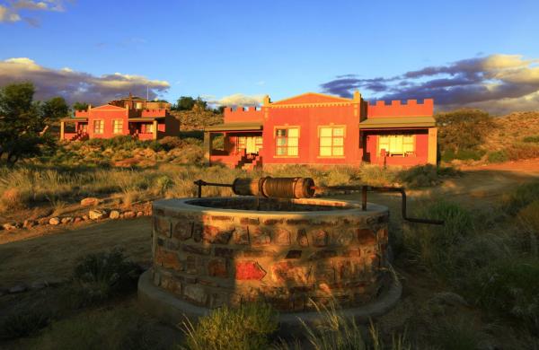 Desert Horse Inn - 138065