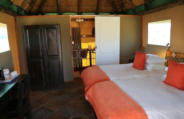 Room image 2