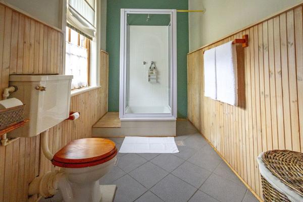 Room image 6