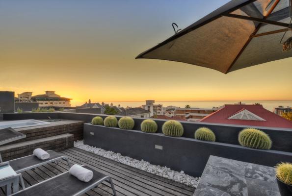 Room deck