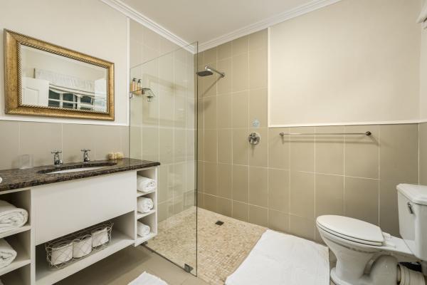 Room image 20