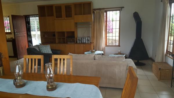 Room image 2