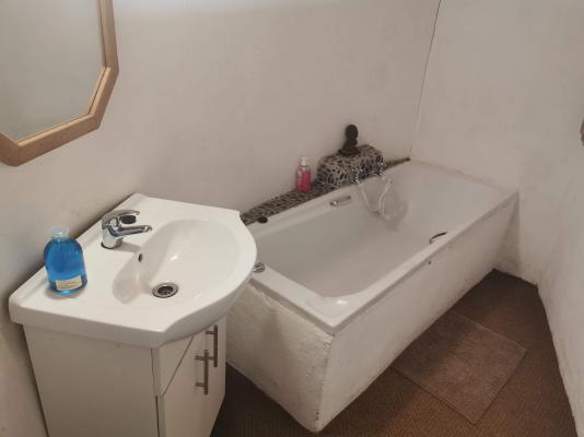 Room image 1