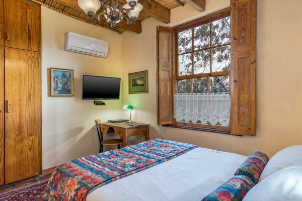 Room image 11