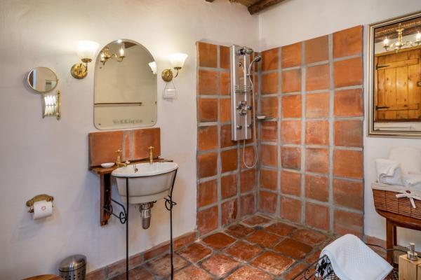 Room image 2