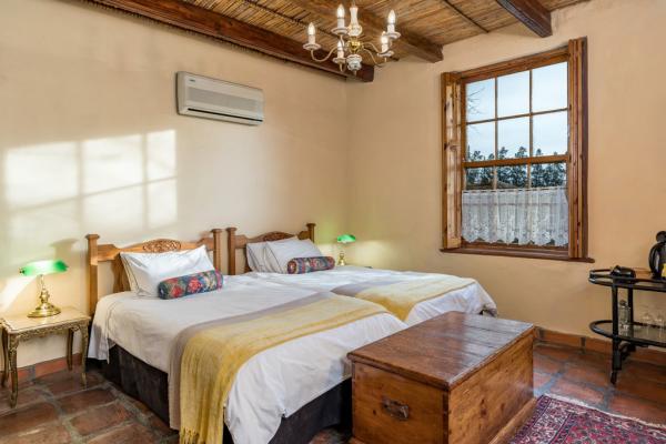 Room image 1