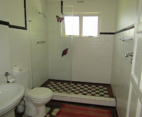 Room image 6