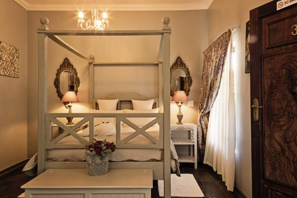 Room image 10