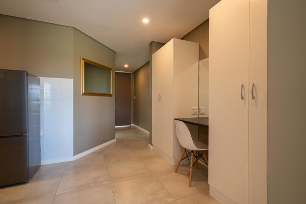 Room image 15