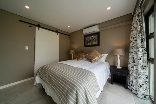 Room image 20