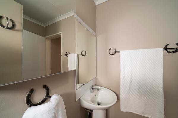 Room image 39