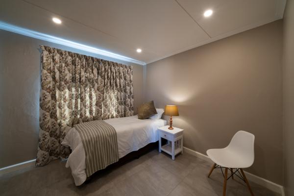 Room image 33