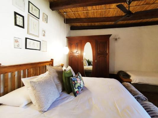 Room image 1