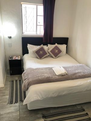 Room image 13