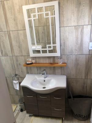 Room image 15