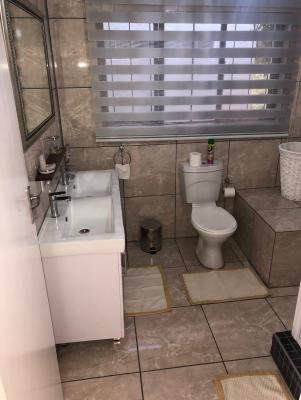 Room image 17