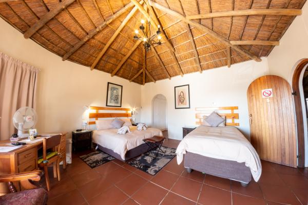 Maclear Manor - 141445
