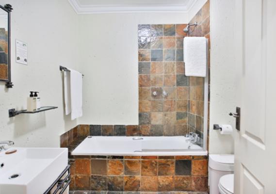 Room image 2