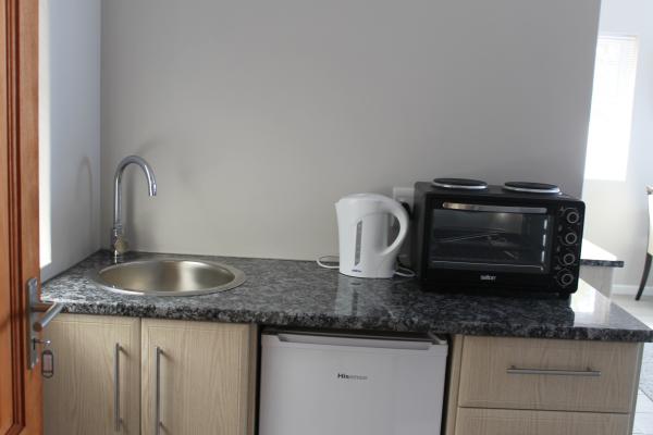 Phoenix Lodge and Waterside Accommodation - 141713