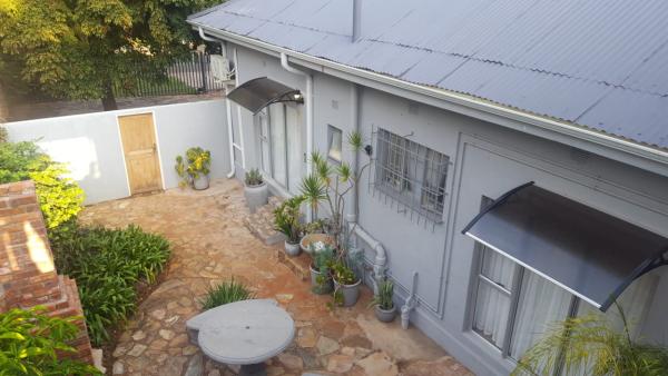 Room image 1